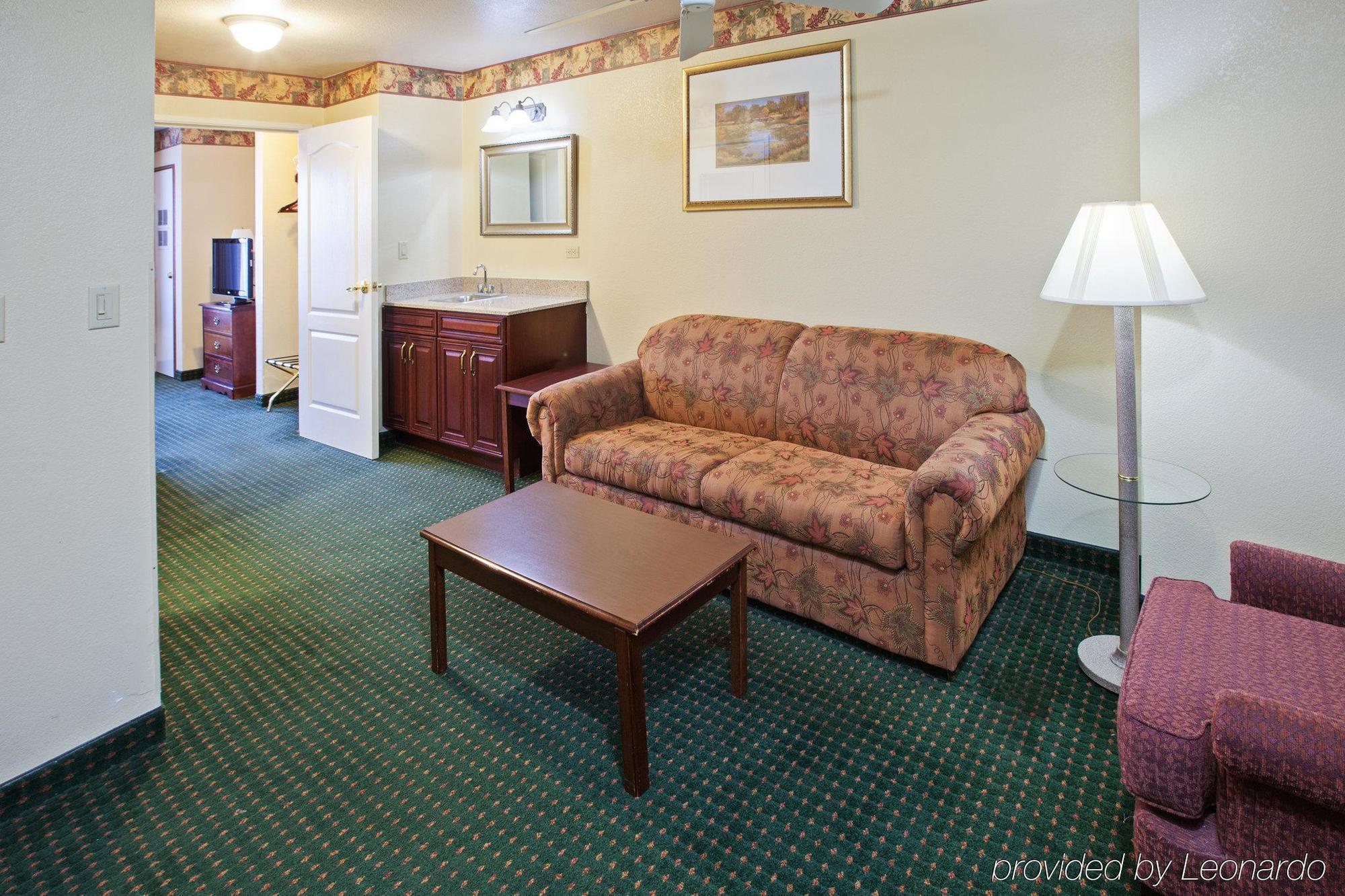 Country Inn & Suites By Radisson, Elkhart North, In Екстер'єр фото